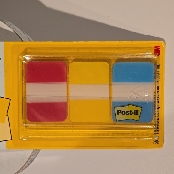 ⭐️ Post-it Tabs Three Colors - Picture 3 of 10